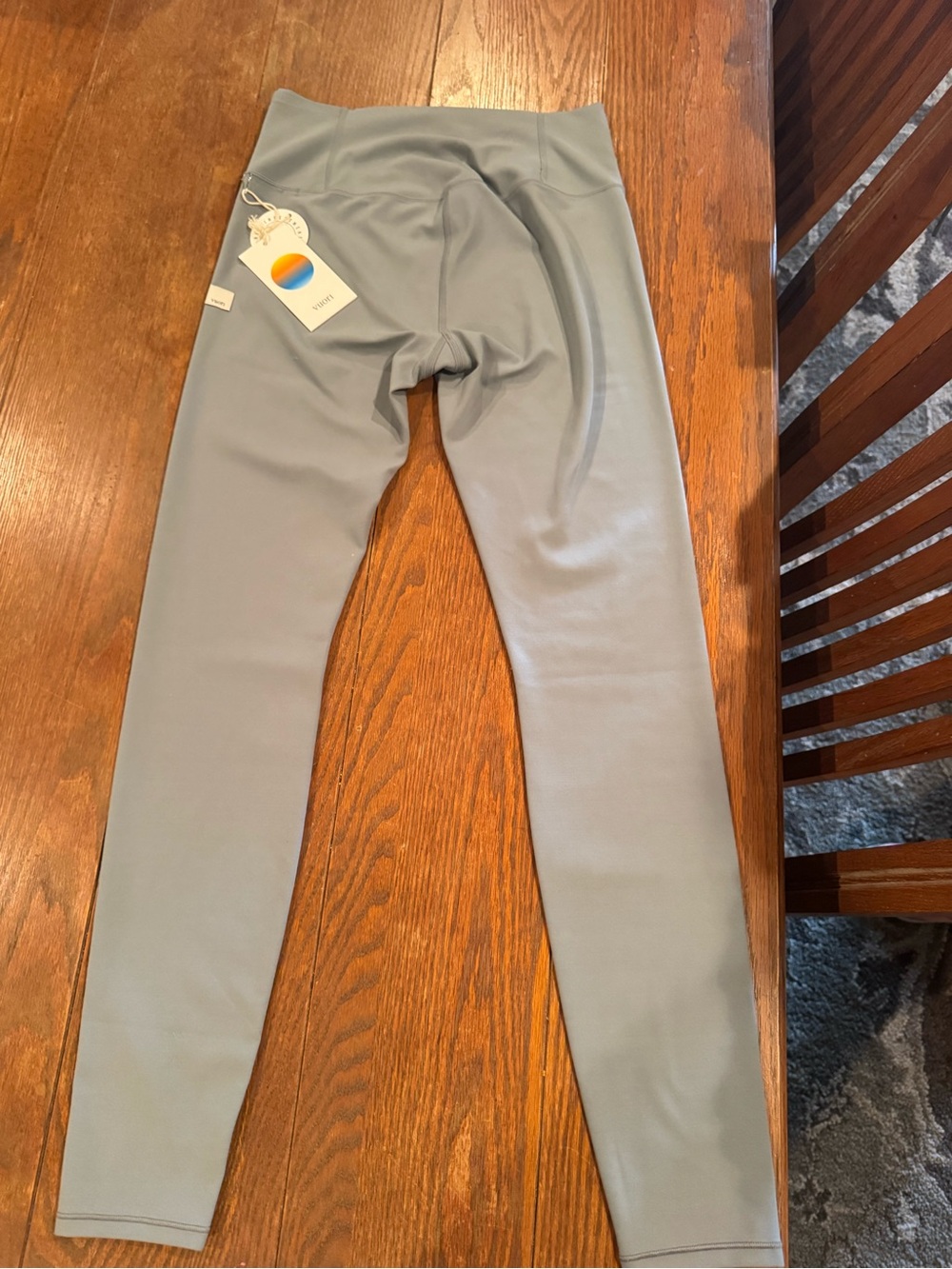 Vuori Light Gray High-Rise Leggings